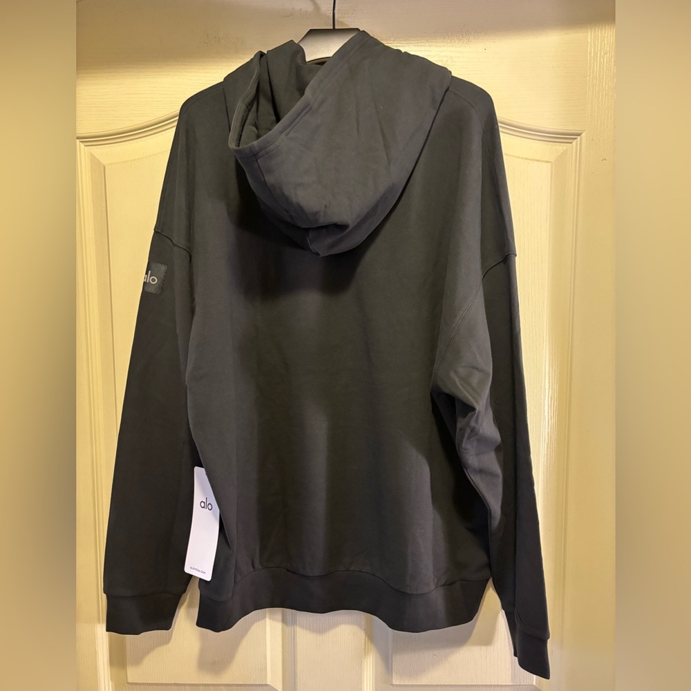 ALO Yoga Men’s “Double Take” Hoodie (M) *NEW FOR FALL/WINTER* - Picture 8 of 10